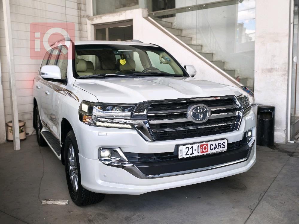 تويوتا لاندكروزر